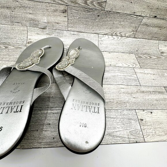 Italian Shoemaker Women's Thong Flip Flop Sandals w/ Gems, Size 9M - Picture 6 of 7